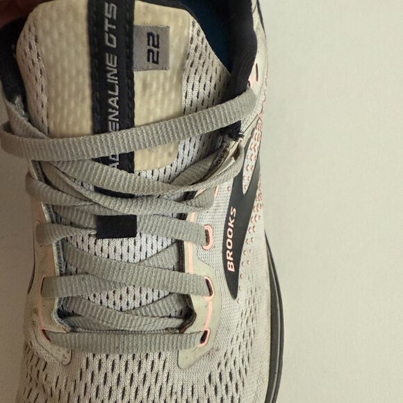 Brooks Adrenaline GTS 22 Gray Rose Women's Running Shoes Size 11B 1203531B035 - Picture 11 of 15